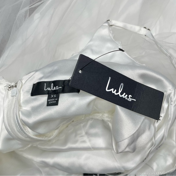 Lulus Graceful Beauty White 3D Floral Tulle Sleeveless Maxi Dress XS NWT - Picture 5 of 9